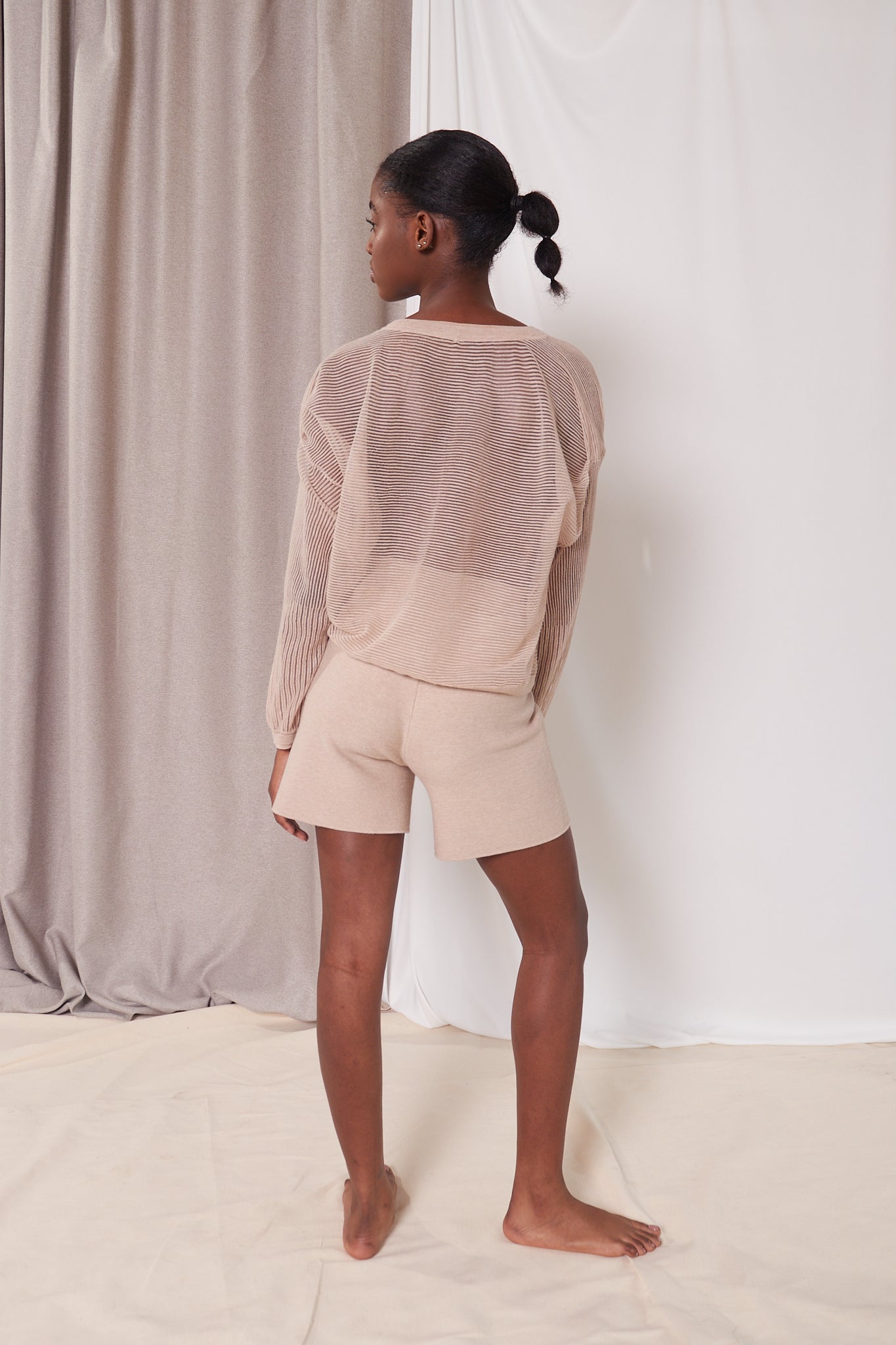 illa Sweater