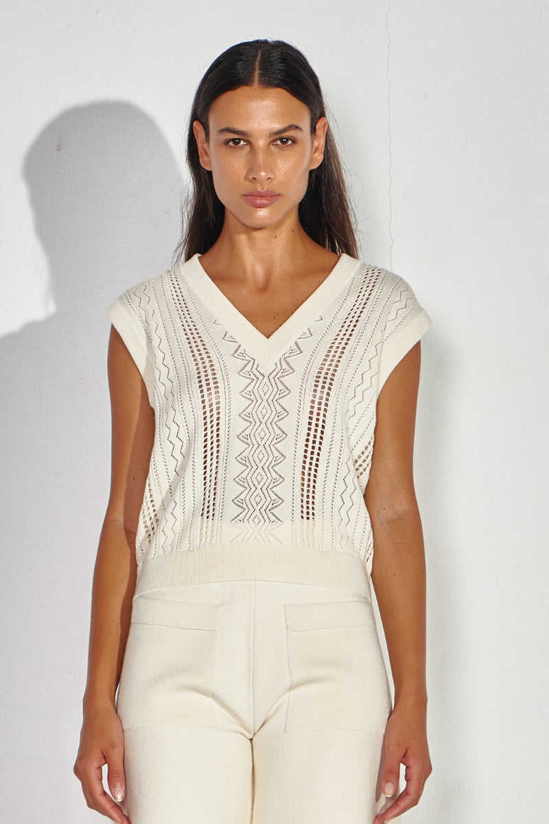 Leonor Vest